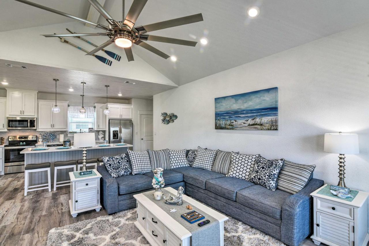 Bolivar Peninsula Beach House, Steps To Coast المظهر الخارجي الصورة