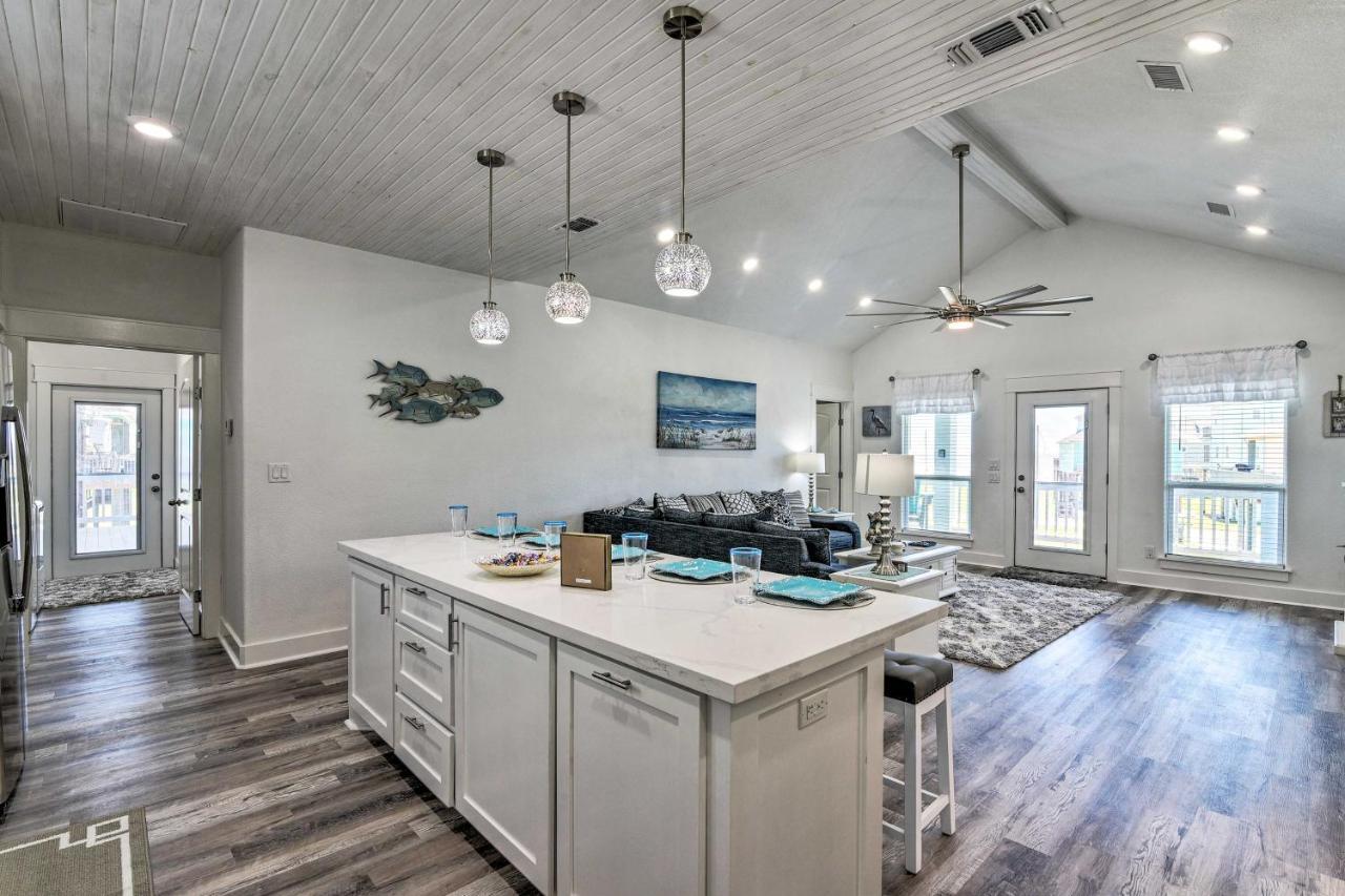 Bolivar Peninsula Beach House, Steps To Coast المظهر الخارجي الصورة